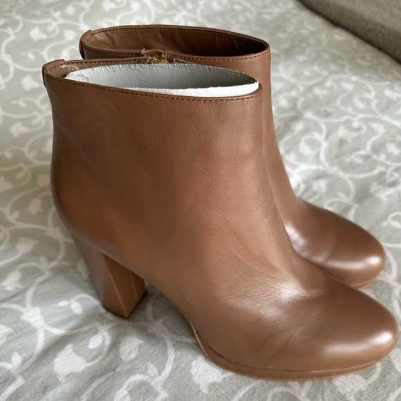 Michael Kors Ankle Boots! - Picture 2 of 5